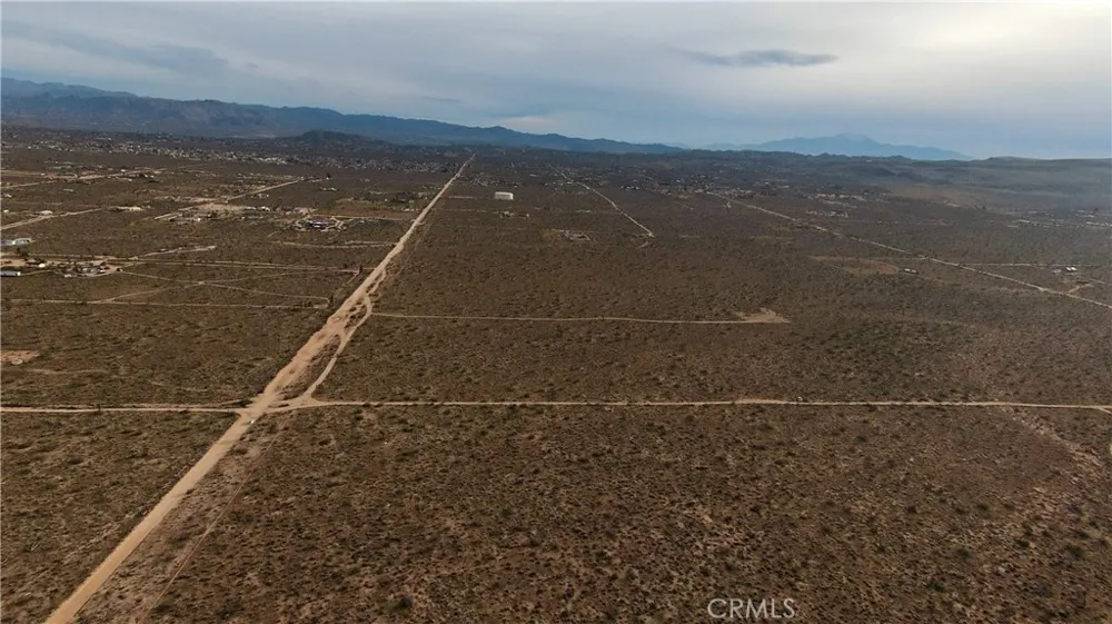 2602 Warren Vista Yucca Valley, CA 92284