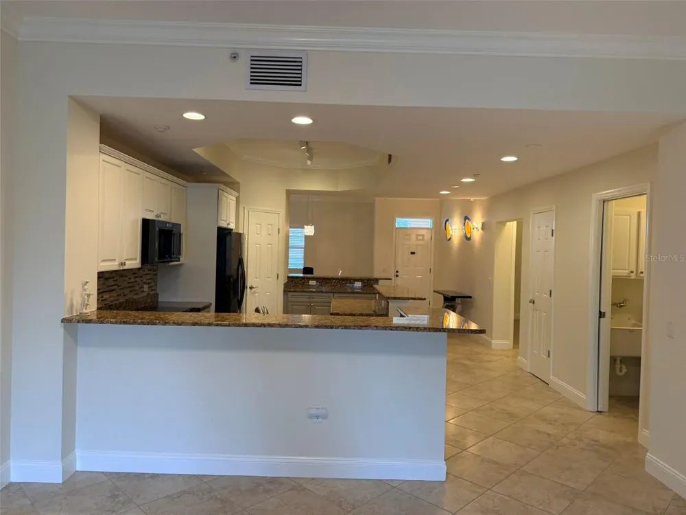 7702 LAKE VISTA COURT #303 Lakewood Ranch, FL 34202