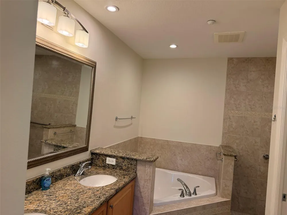 7702 LAKE VISTA COURT #303 Lakewood Ranch, FL 34202