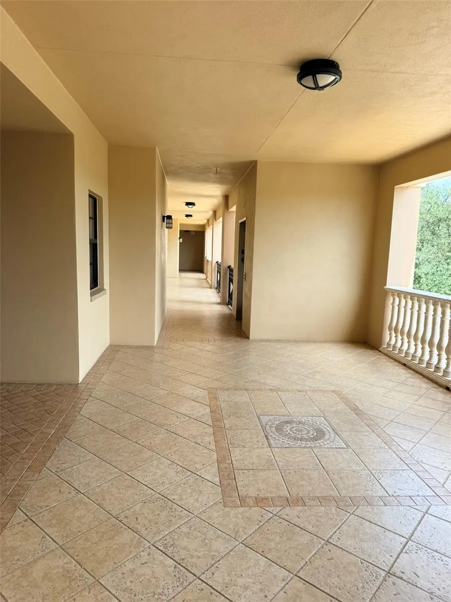 7702 LAKE VISTA COURT #303 Lakewood Ranch, FL 34202