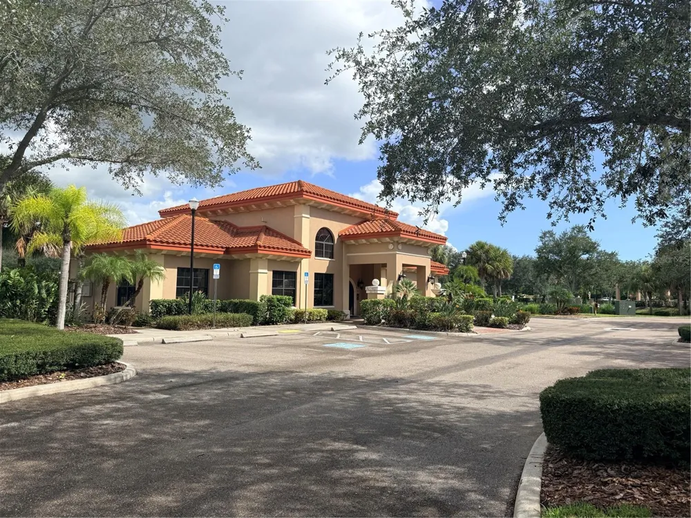 7702 LAKE VISTA COURT #303 Lakewood Ranch, FL 34202