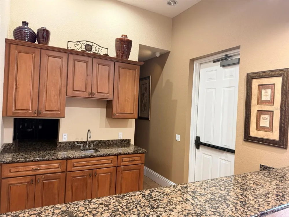 7702 LAKE VISTA COURT #303 Lakewood Ranch, FL 34202