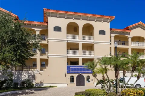 7702 LAKE VISTA COURT #303