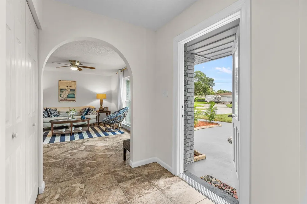 404 21st Street SE Vero Beach, FL 32962