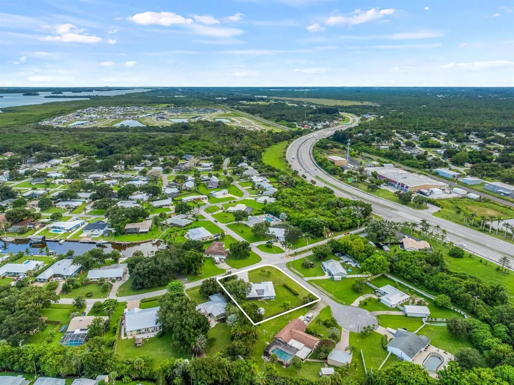 404 21st Street SE Vero Beach, FL 32962