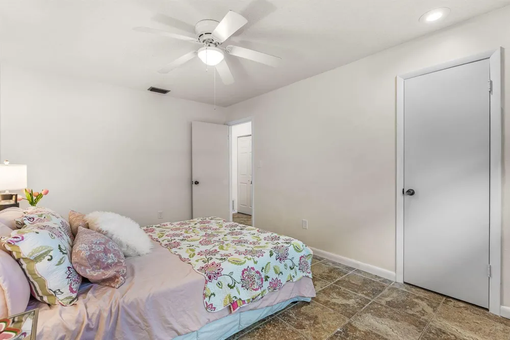 404 21st Street SE Vero Beach, FL 32962
