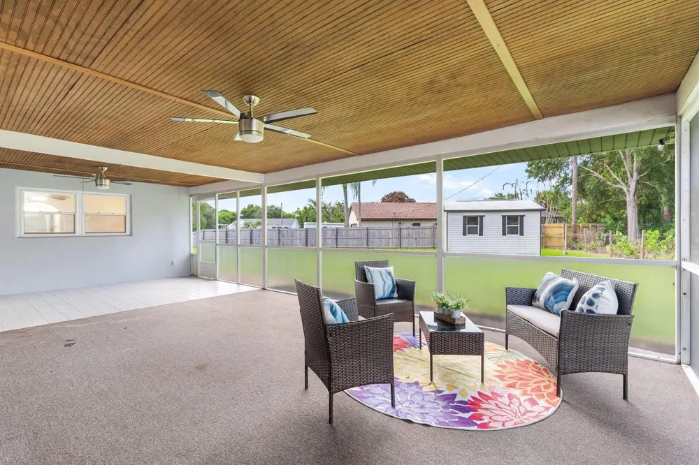 404 21st Street SE Vero Beach, FL 32962