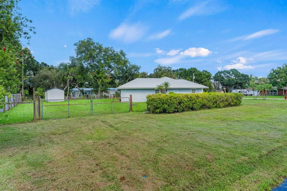 404 21st Street SE Vero Beach, FL 32962