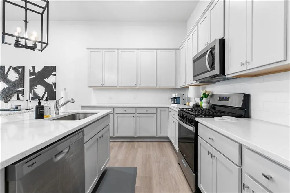 777 STICKLEY OAK WAY Woodstock, GA 30189