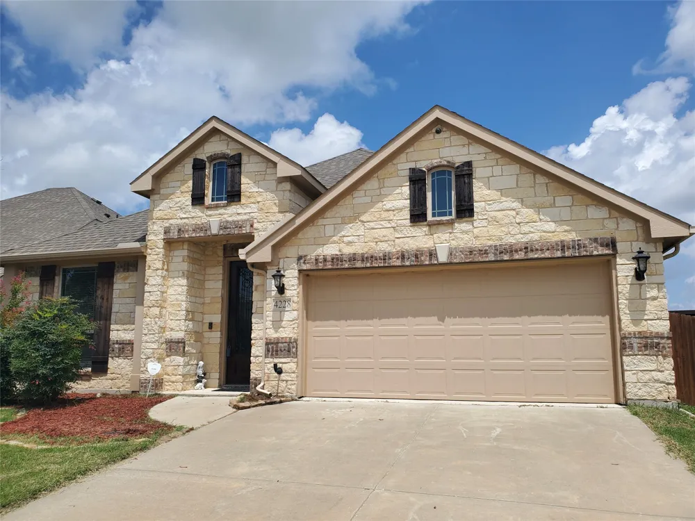 4228 Sweet Clover Lane Fort Worth, TX 76036