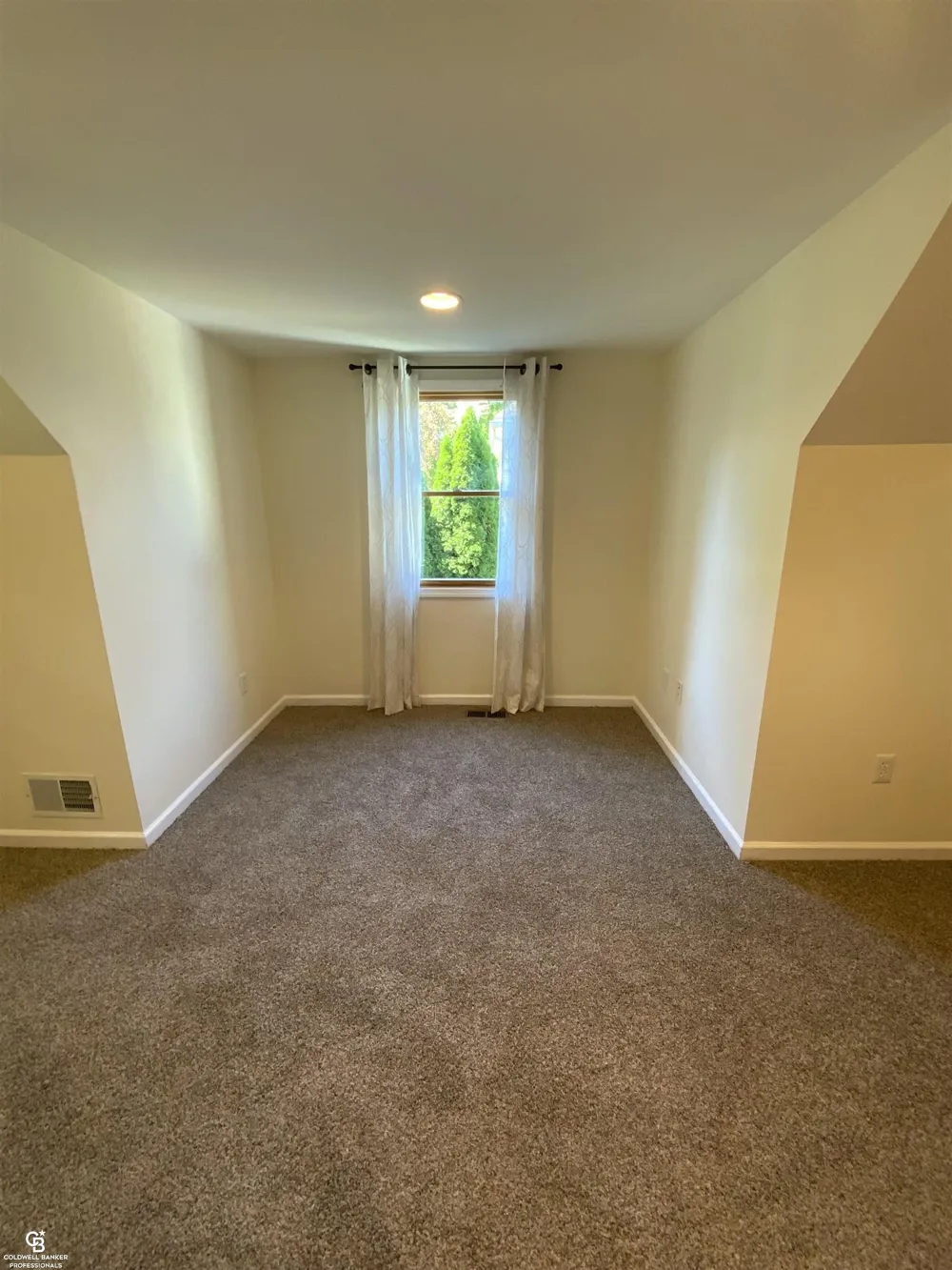 104 North Street Yale City, MI 48097