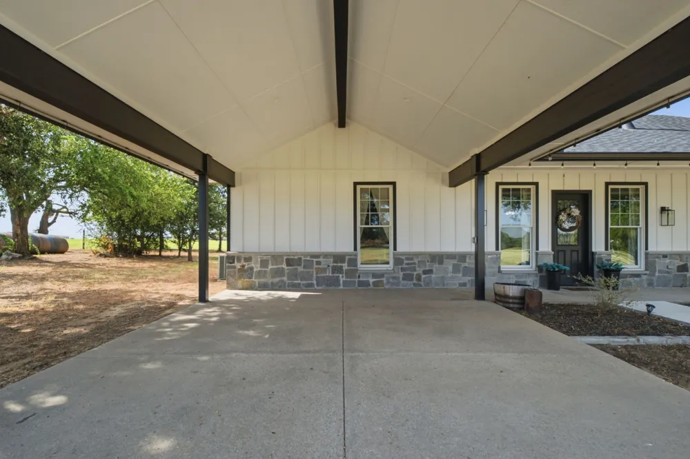5480 New Hope Road Aubrey, TX 76227