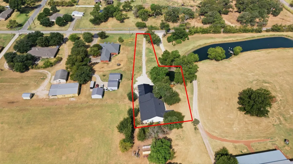 5480 New Hope Road Aubrey, TX 76227
