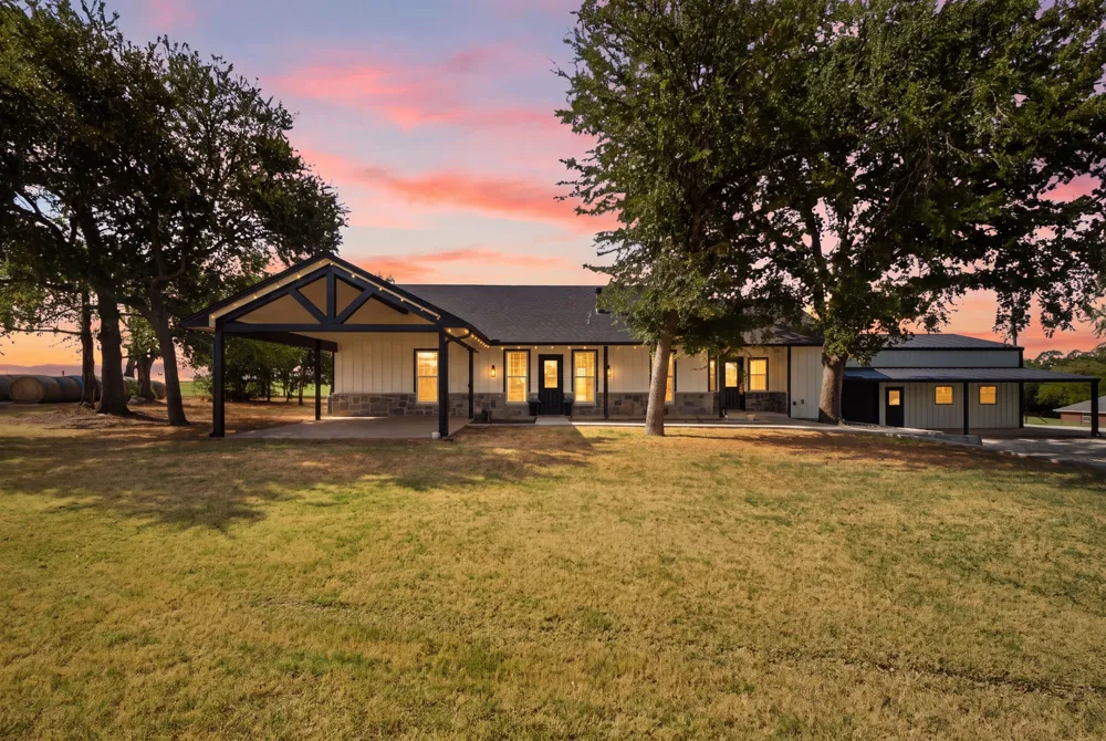 5480 New Hope Road Aubrey, TX 76227