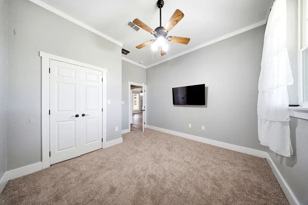 5480 New Hope Road Aubrey, TX 76227