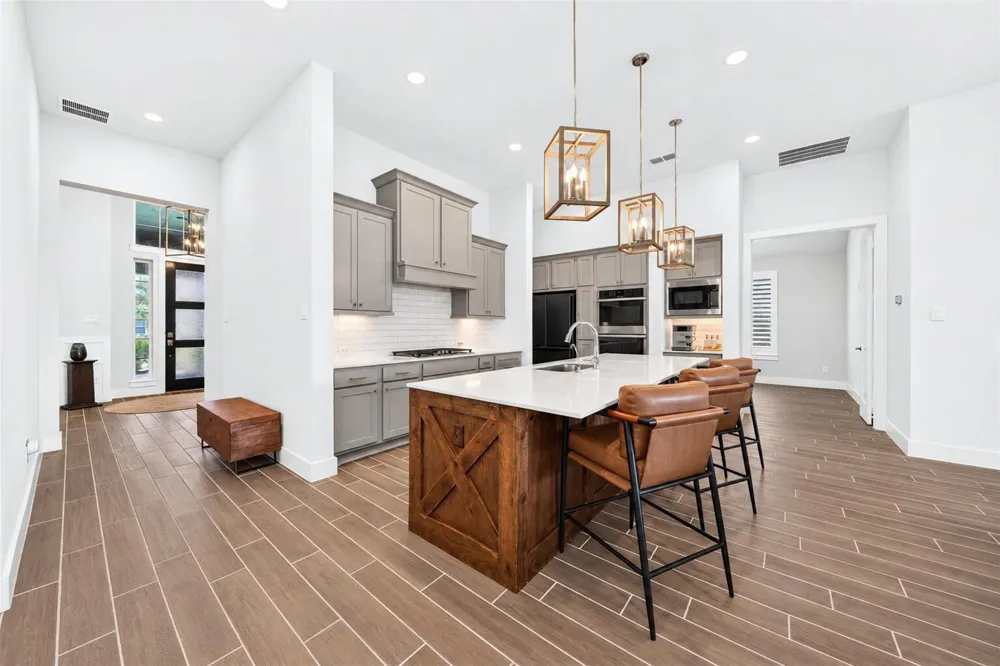 221 Lakehouse Landing Drive Katy, TX 77493
