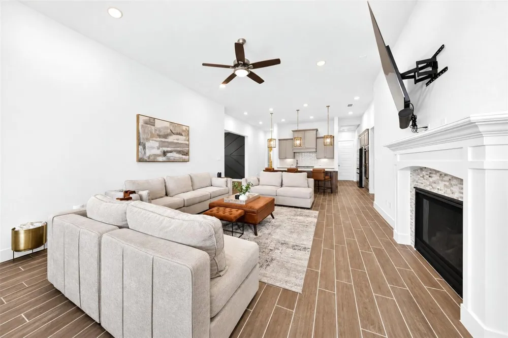 221 Lakehouse Landing Drive Katy, TX 77493