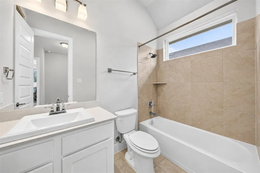 221 Lakehouse Landing Drive Katy, TX 77493