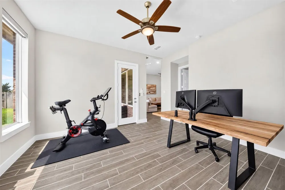221 Lakehouse Landing Drive Katy, TX 77493