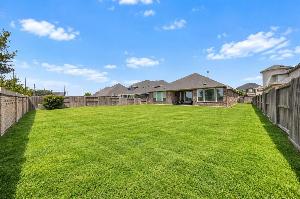 221 Lakehouse Landing Drive Katy, TX 77493