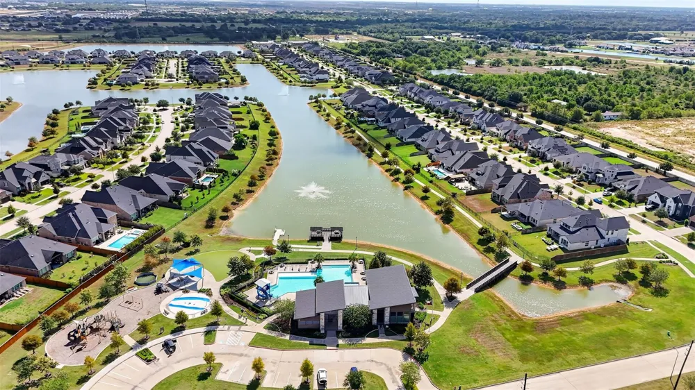 221 Lakehouse Landing Drive Katy, TX 77493