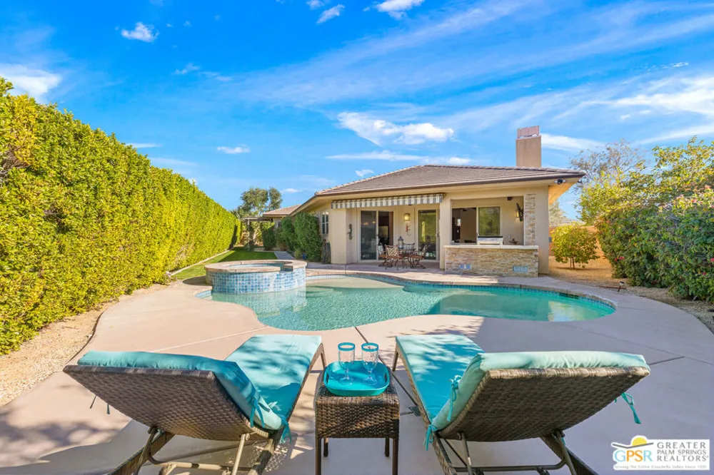 1586 Sienna Court Palm Springs, CA 92262