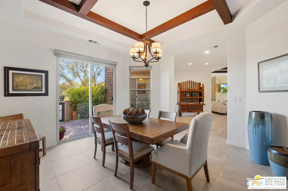 1586 Sienna Court Palm Springs, CA 92262