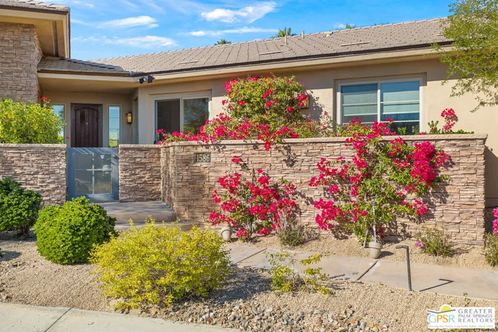 1586 Sienna Court Palm Springs, CA 92262