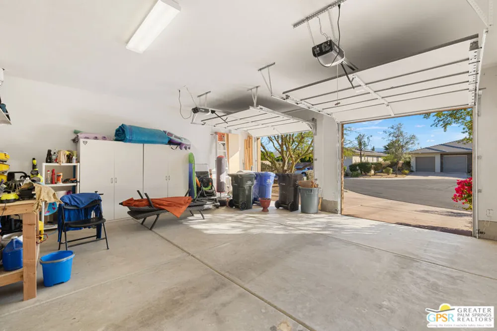 1586 Sienna Court Palm Springs, CA 92262