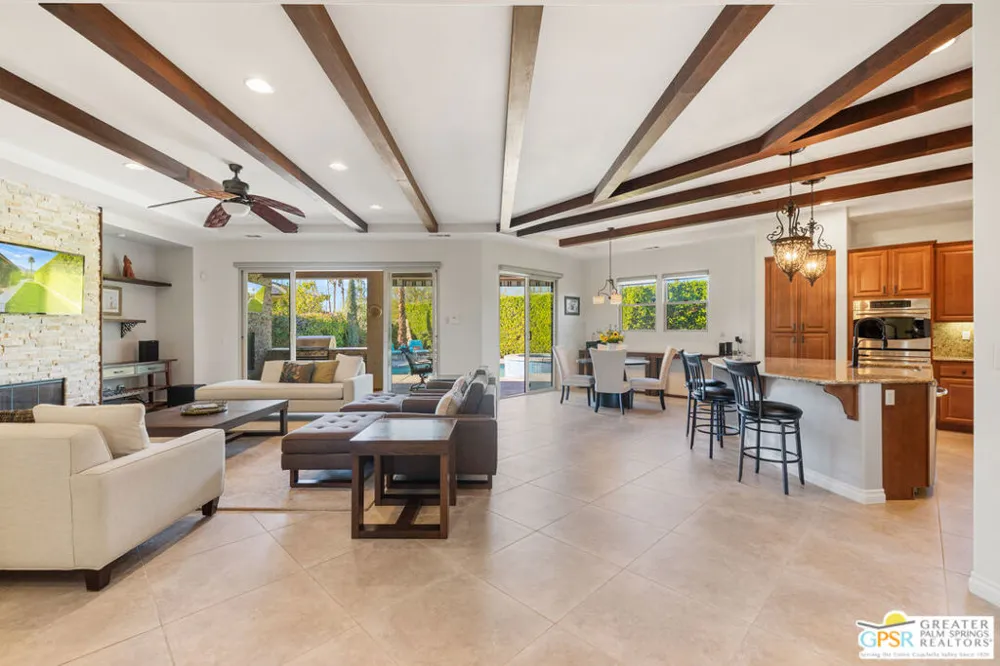 1586 Sienna Court Palm Springs, CA 92262