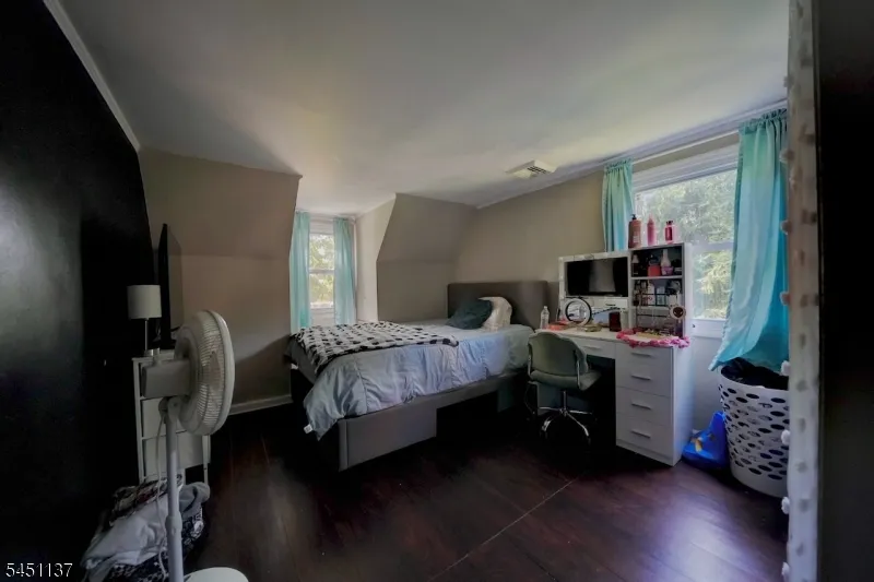 17 Orchard St Pompton Lakes, NJ 07442