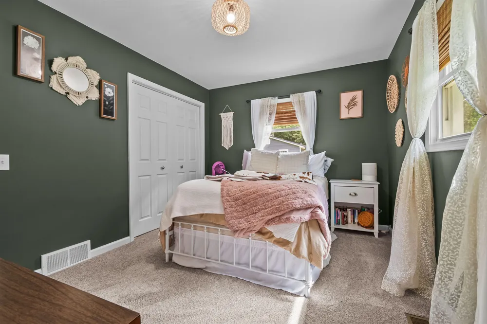 109 Boadway Street Spring Arbor, MI 49283