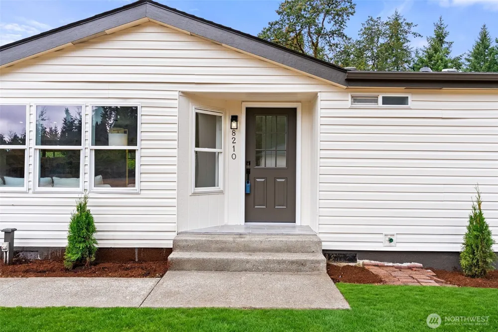 8210 Riffe Lane SW Rochester, WA 98579