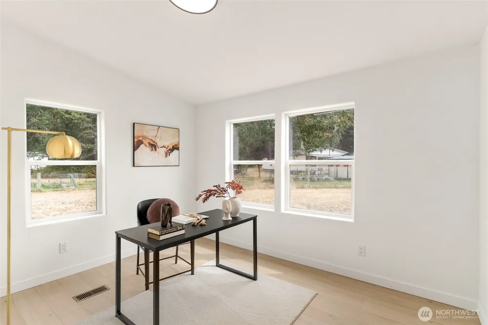 8210 Riffe Lane SW Rochester, WA 98579