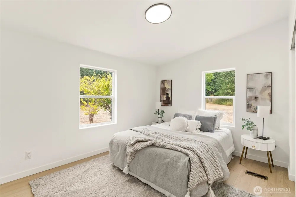 8210 Riffe Lane SW Rochester, WA 98579