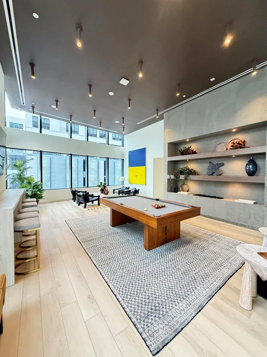 225 MIAMI AVENUE #2207 Miami, FL 33128