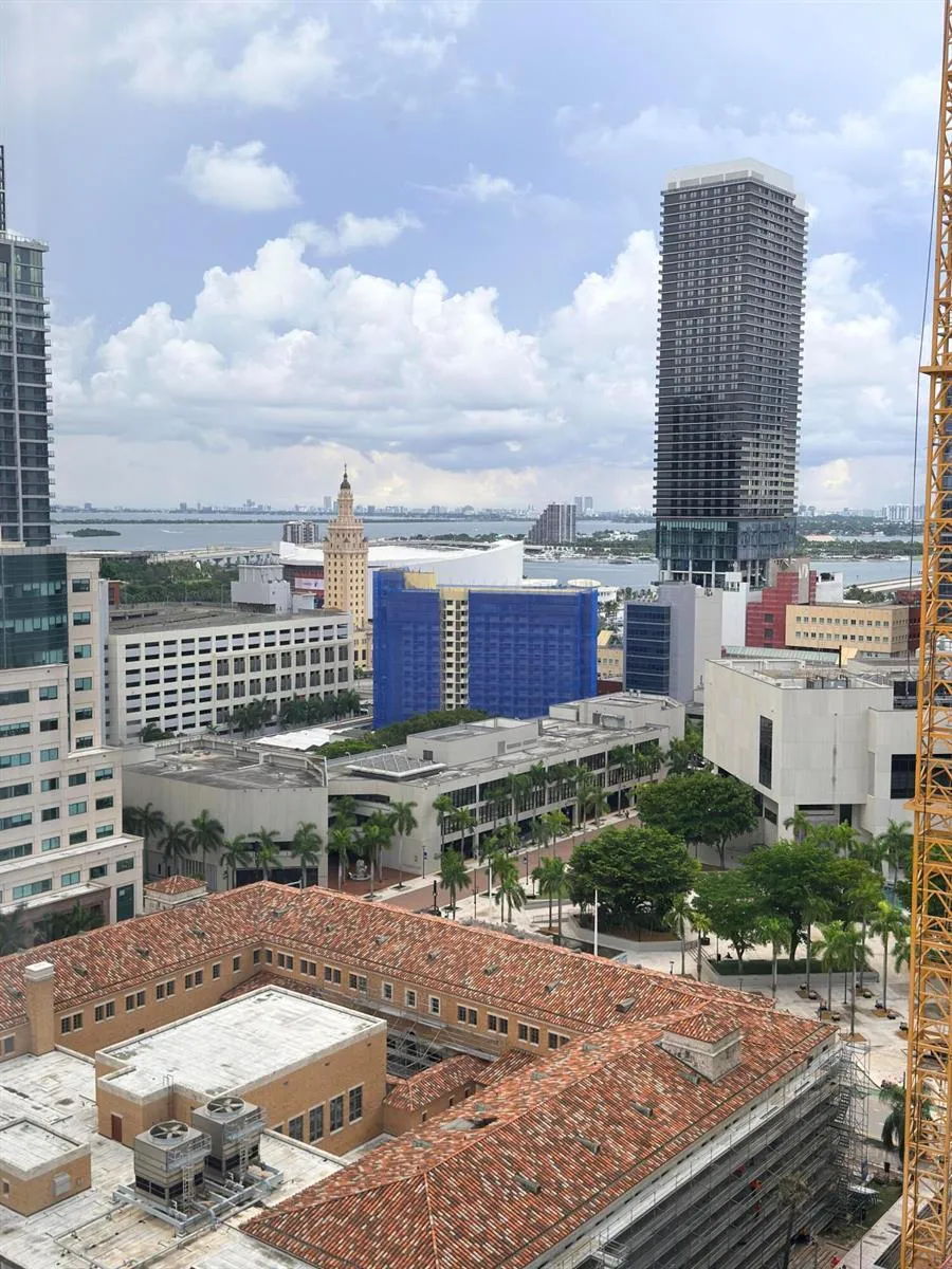 225 MIAMI AVENUE #2207 Miami, FL 33128