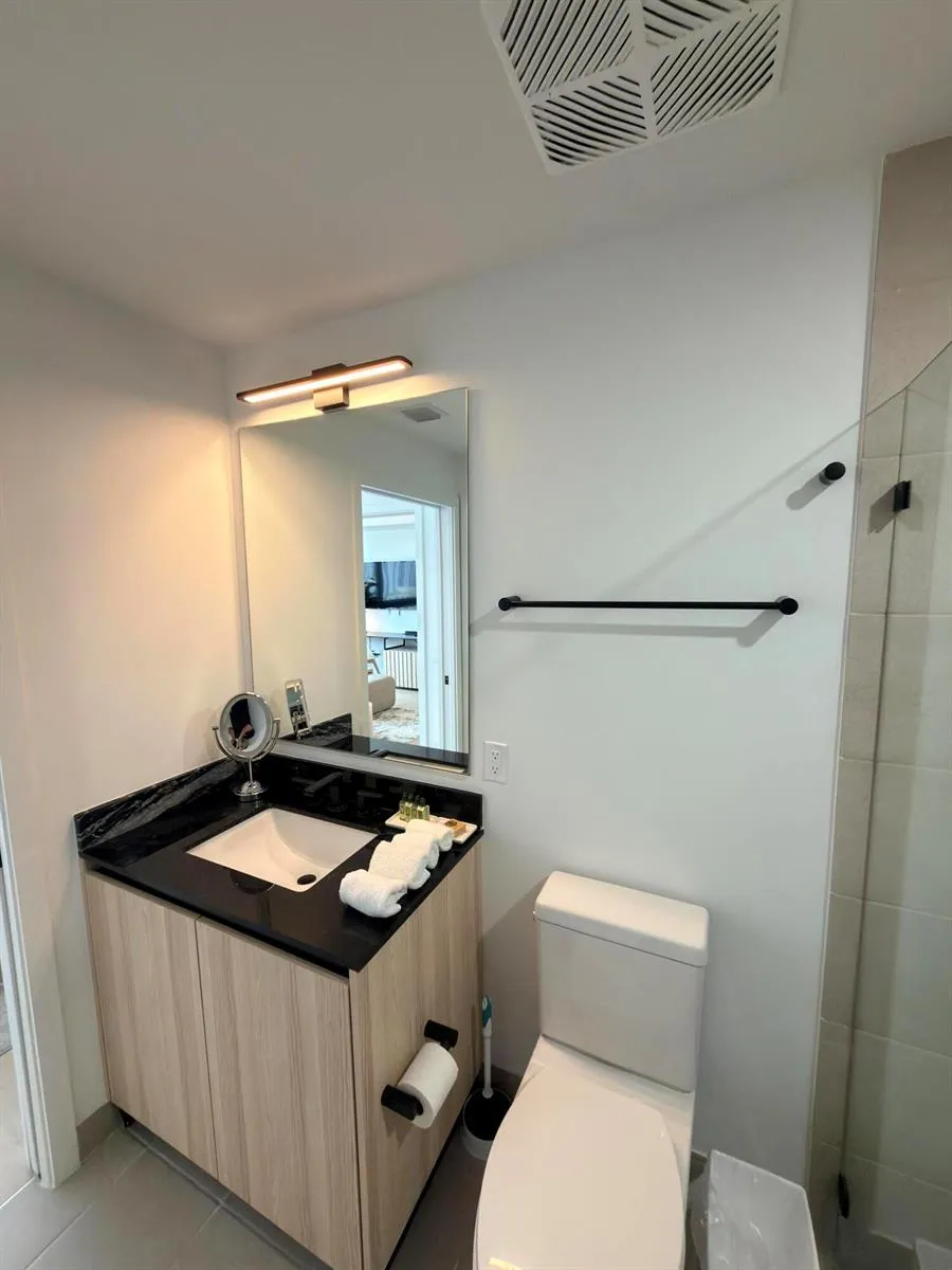 225 MIAMI AVENUE #2207 Miami, FL 33128