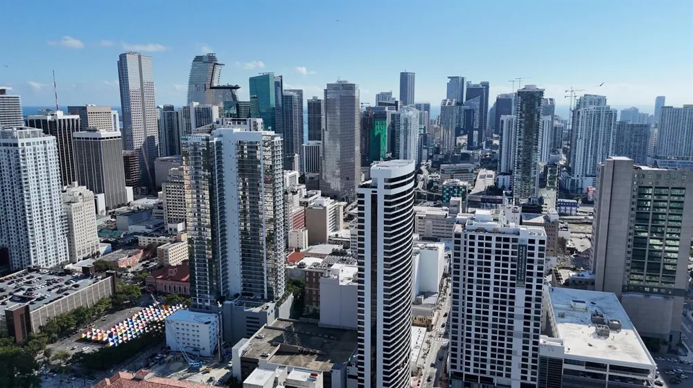 225 MIAMI AVENUE #2207 Miami, FL 33128