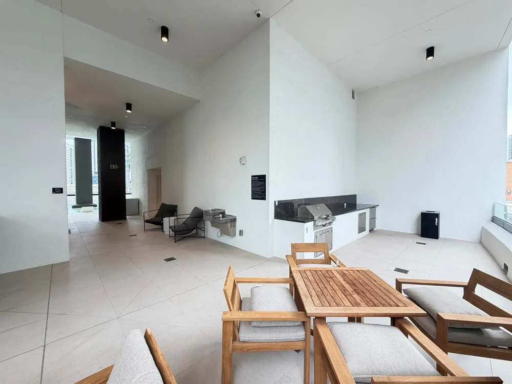 225 MIAMI AVENUE #2207 Miami, FL 33128