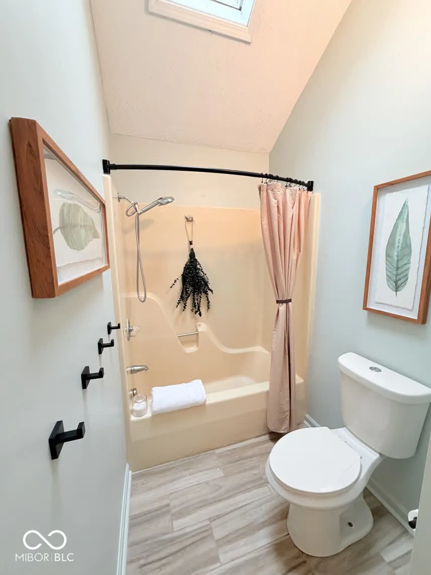 2505 Spring Hill Court Indianapolis, IN 46268