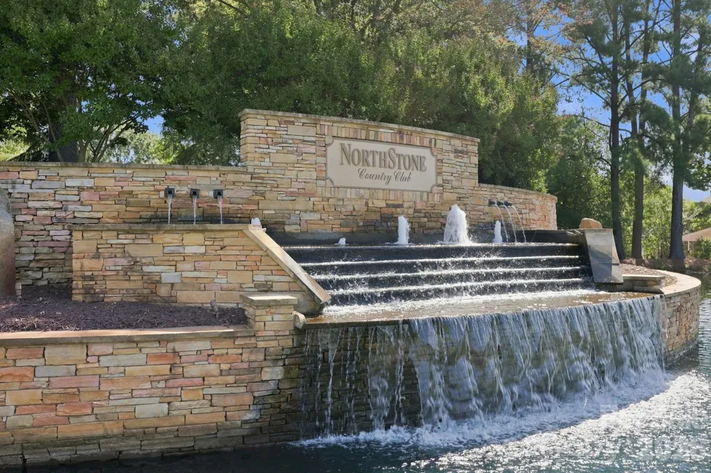 16215 Hollingbourne Road Huntersville, NC 28078
