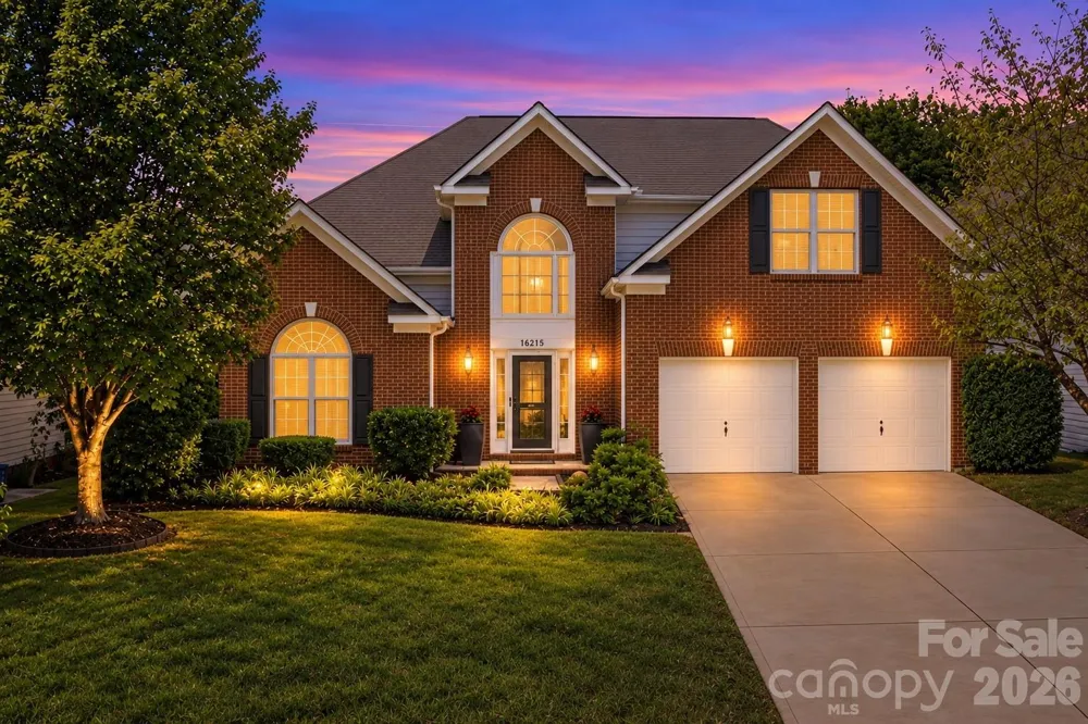 16215 Hollingbourne Road Huntersville, NC 28078