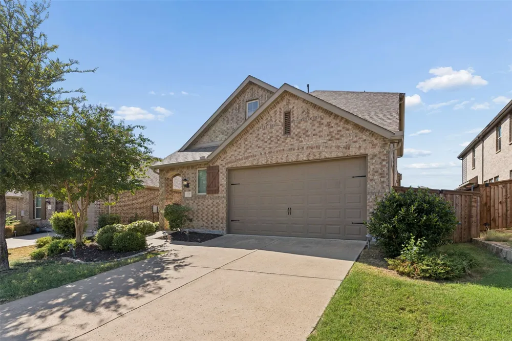 1132 Friesian Lane Aubrey, TX 76227