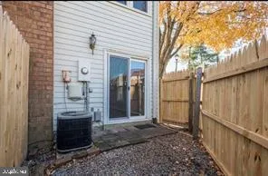 13817 CABERNET COURT Chantilly, VA 20151