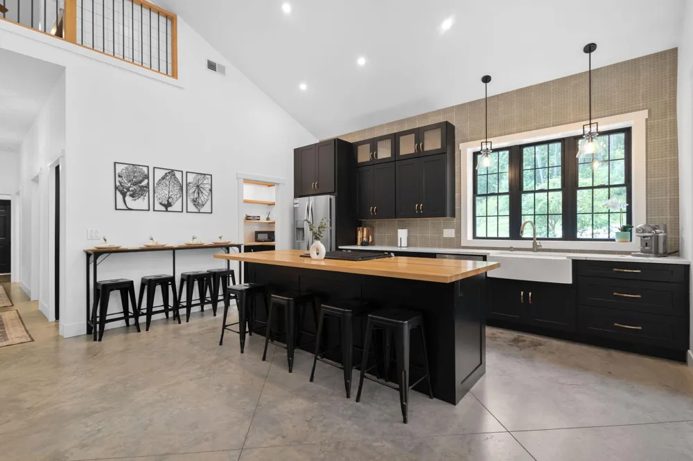 23549 Forest Shores Drive Cassopolis, MI 49031