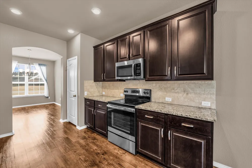 202 Milky Way Bruceville Eddy, TX 76630