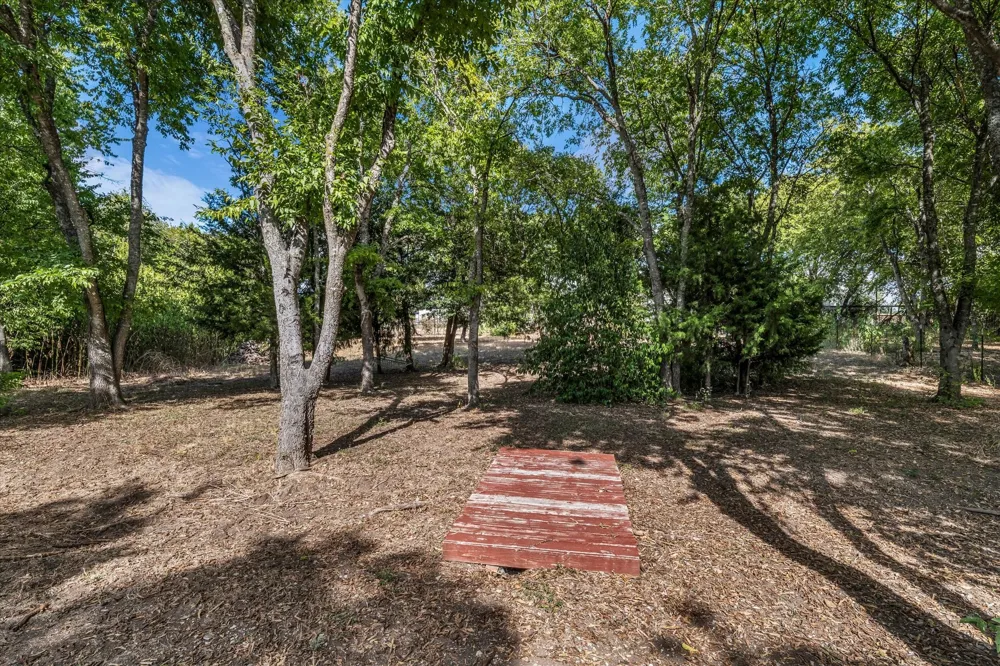202 Milky Way Bruceville Eddy, TX 76630
