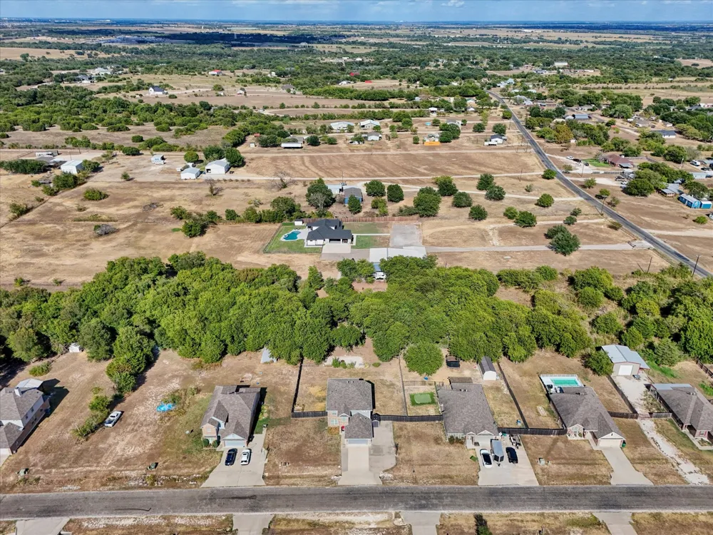 202 Milky Way Bruceville Eddy, TX 76630