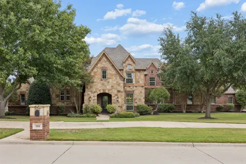 1313 Vanderbilt Drive